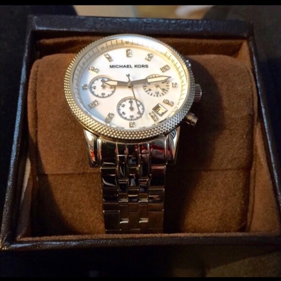 Michael kors watch - Picture 2 of 2